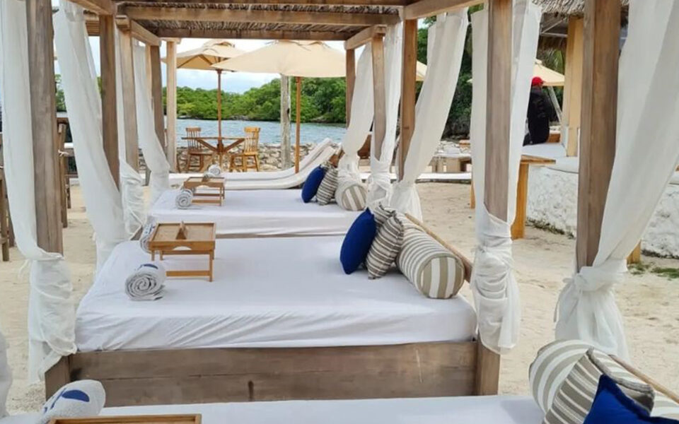 isla mangata beach club islas del rosario
