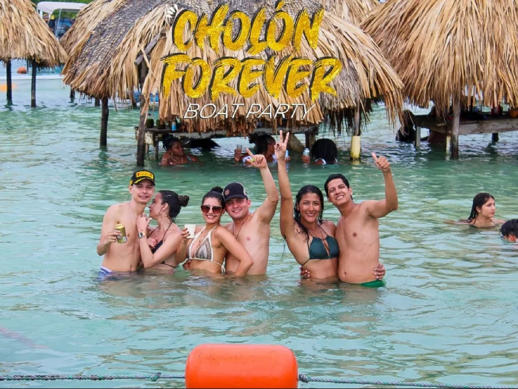 CHOLÓN & CLUB DE PLAYA IBIZA