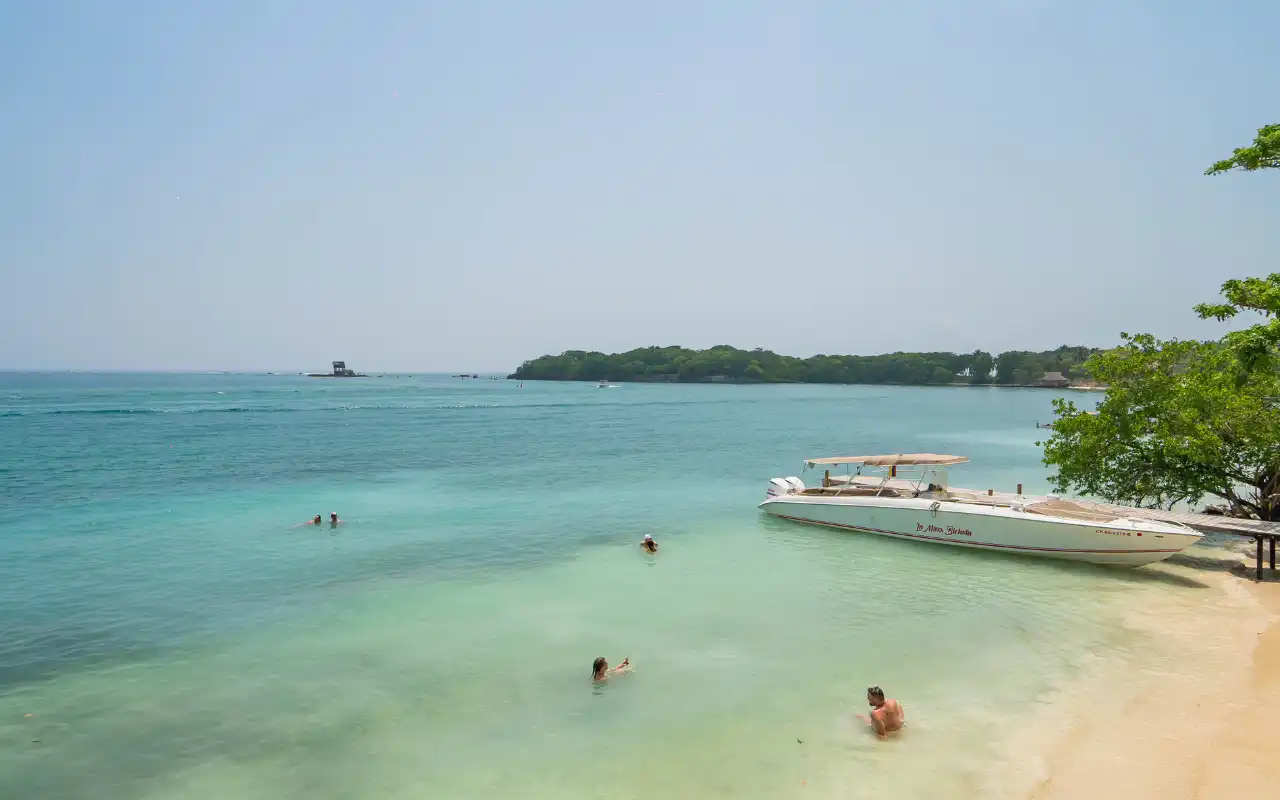 rosario-islands-boat-tour